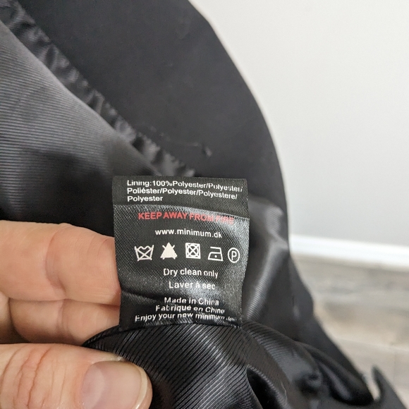 Minimum Long Side-tie Vest - Picture 8 of 8